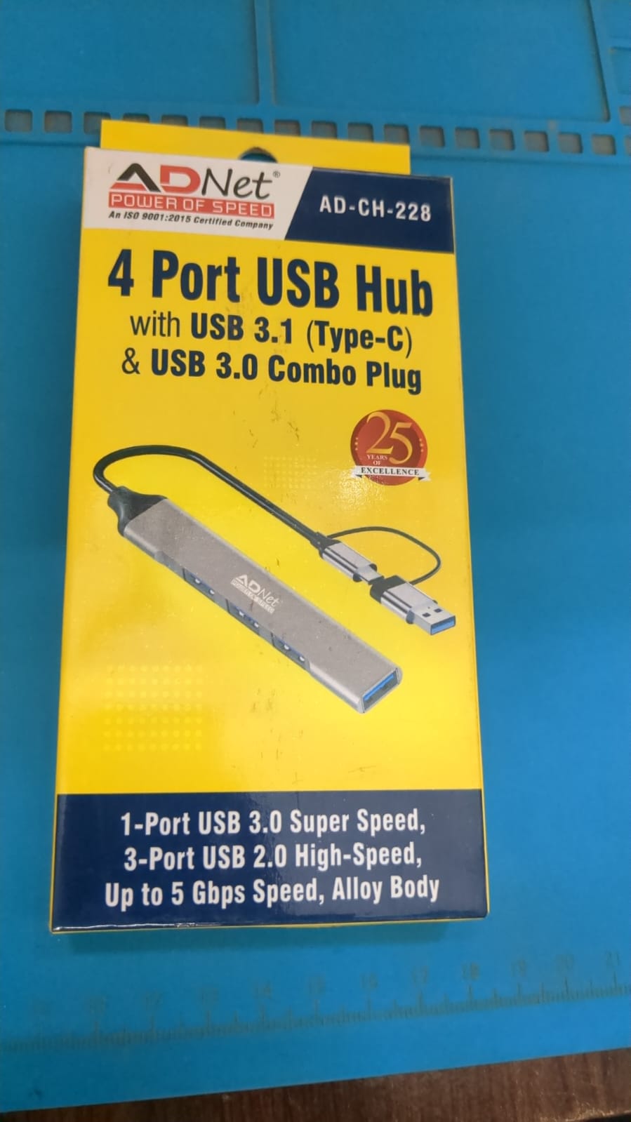 Ad Net AD-CH-228 4 Port USB Hub with USB 3.1 Type-C & USB 3.0 Combo Plug Alloy Body